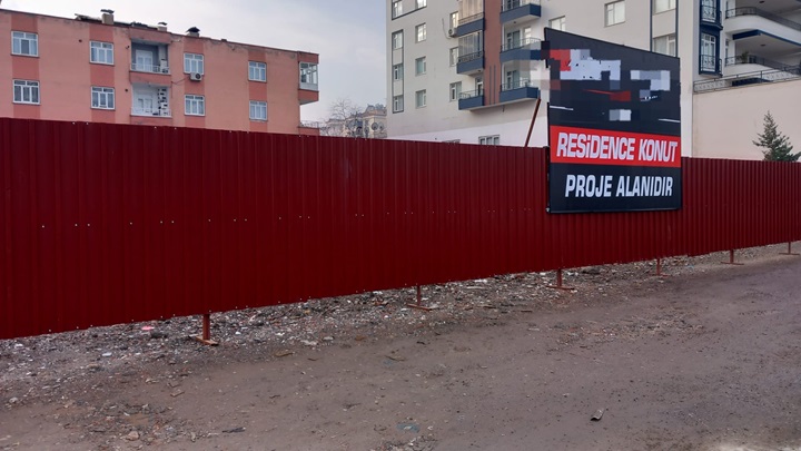 Yıkılan binaların yerine yapılaşma hız kazandı