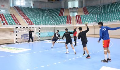 DBB Hentbol Takımı 1. Lig’de başarı çıtasını yükseltmeyi hedefliyor