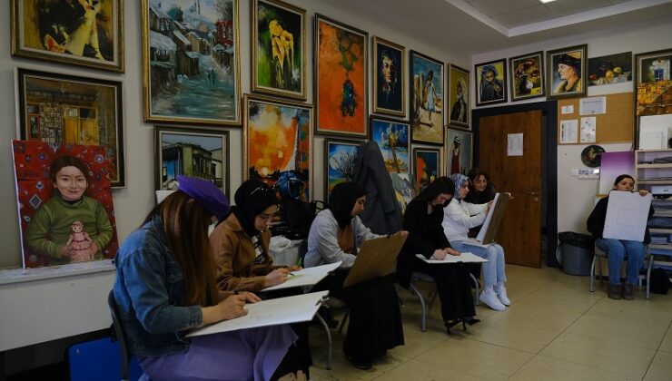 Ücretsiz kültür sanat kursları sürüyor