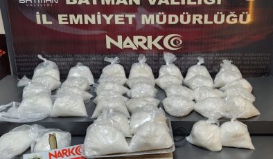 20 kilo 200 gram metamfetamin ele geçirildi, 2 şüpheli tutuklandı