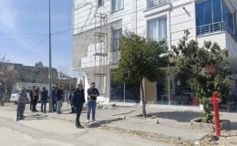 Adıyaman’da inşaatta çöken iskeleden düşen 2 işçi ağır yaralandı