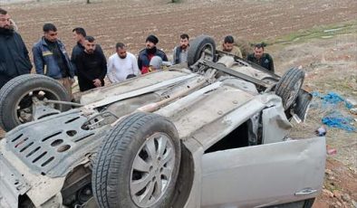 Adıyaman’da otomobilin şarampole devrildiği kazada 1 kişi öldü, 3 kişi yaralandı
