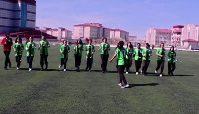 Ağrılı kızlar futbol sahasında tarih yazıyor