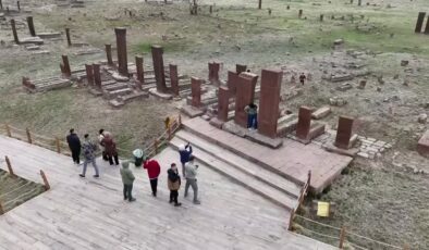 UNESCO’daki Selçuklu Mezarlığı bayramda dolup taştı