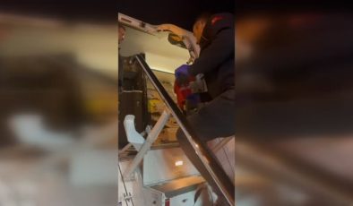 Ambulans uçak yeni doğan bebek için havalandı