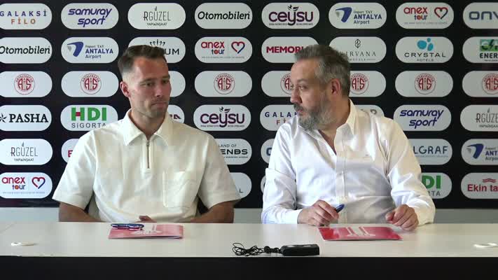 Antalyaspor, Hollandalı oyuncu Van de Streek ile sözleşme uzattı