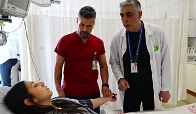 Ara verdiği tıp eğitimini 38 yıl sonra tamamladı, 56 yaşında doktor oldu