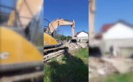 Bahçesindeki metruk yapının yıkılan duvarının altında kalan kişi öldü