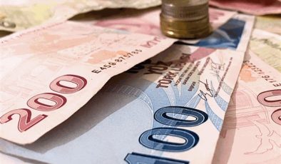 Yaşlı ve engelli aylıkları hesaplara geçti