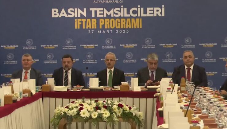 Bakan Uraloğlu, basın mensuplarıyla bir araya geldi