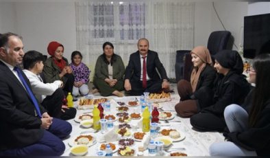 Batman Valisi Canalp, iftarda Kalkan ailesine konuk oldu