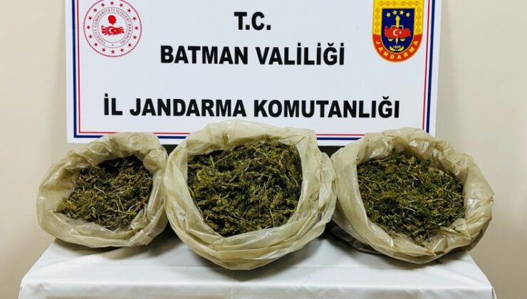 Batman’da 21 kilo 600 gram kubar esrar ele geçirildi