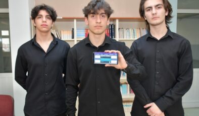 Batmanlı öğrencilerden ALS hastaları için yapay zekalı göz takip sistemi