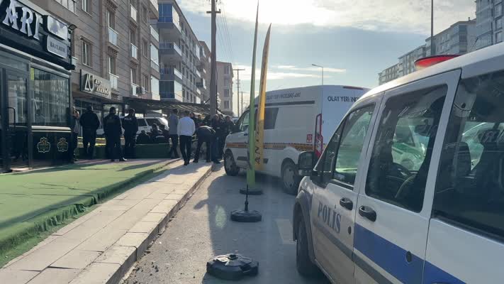 Belediye temizlik görevlisi sokakta ölü bulundu