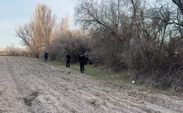 Boş arazide 3 kişi baygın, 1 kişi ölü bulundu