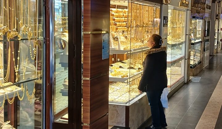 Diyarbakır’daki Kuyumcularda 8 Mart Hareketliliği başladı