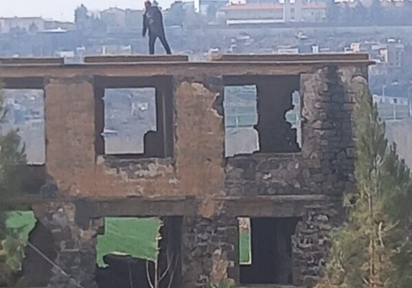 DÜ yerleşkesinde Polis, silahla intihar girişimini önledi