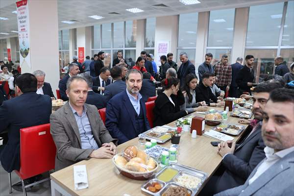 Diyarbakır Vakıflar Bölge Müdürlüğü, Mardin’de her gün 2 bin öğrenciye iftar veriyor