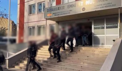 Diyarbakır merkezli rüşvet operasyonunda 26 zanlı tutuklandı
