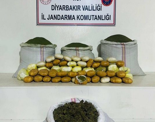 Diyarbakır’da 180 kilogram esrar ele geçirildi