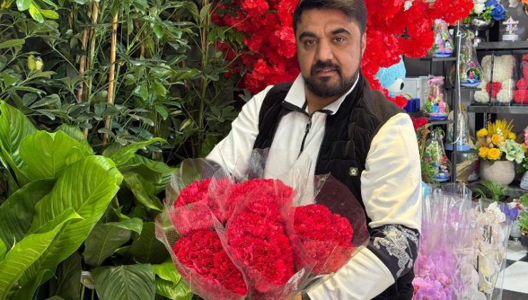 Diyarbakır’da 8 Mart Hareketliliği: Çiçekçiler Karanfil Stokladı
