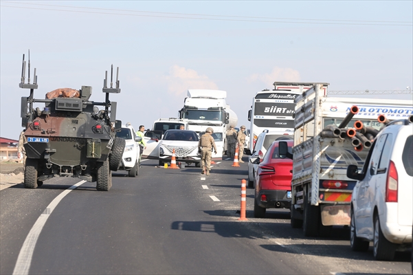 Diyarbakır’da aracında saldırıya uğrayan kişi hastaneye sevk edildi
