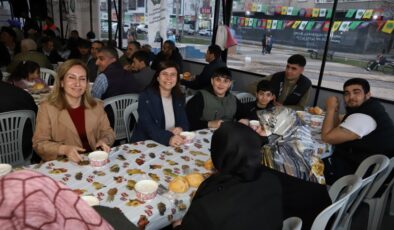 Diyarbakır’da iftar çadırına yoğun ilgi