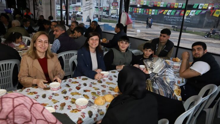 Diyarbakır’da iftar çadırına yoğun ilgi