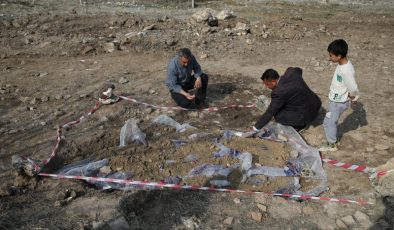 Diyarbakır’da mezar kazısında bulunan mozaik ile ilgili inceleme yapıldı