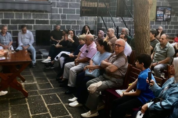 Diyarbakır’da “Mebrure” söyleşisi: Edebiyat ve kültür buluştu