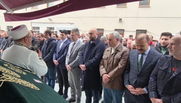 Eski eşi tarafından öldürülen Damla Bakiler ve annesi toprağa verildi