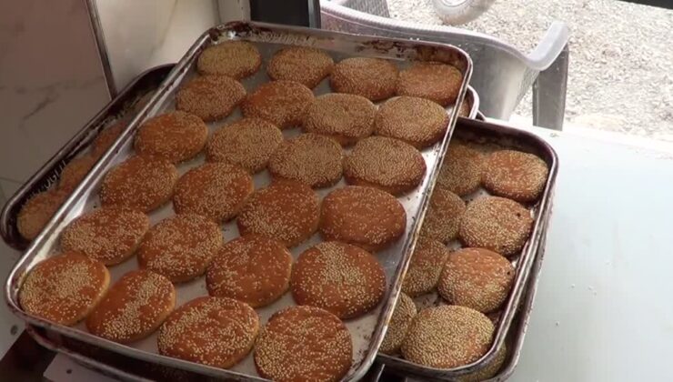 Gaziantep’te bayram öncesi geleneksel kömbe yapımı hız kesmiyor