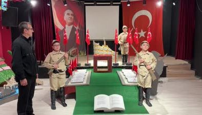 Çanakkale’yi hiç görmeden maketini yaptı