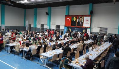 Diyarbakır Gençlik ve Spor İl Müdürlüğü personeli iftarda buluştu
