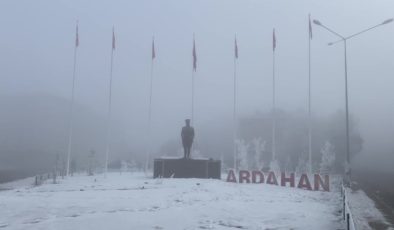 Termometreler Ardahan Göle’de gece sıfırın altında 18,5 dereceyi gösterdi