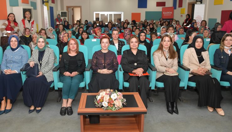 Diyarbakır’da 8 Mart Dünya Kadınlar Günü Etkinliği: “Kadınların Güçlenmesi, Toplumun Güçlenmesidir”