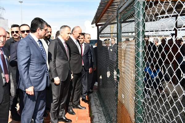 İçişleri Bakanı Yerlikaya, Batman Belediyesi Hayvan Bakım ve Rehabilitasyon Merkezinde konuştu