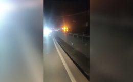 İplik yüklü tırda çıkan yangın ulaşımı aksattı