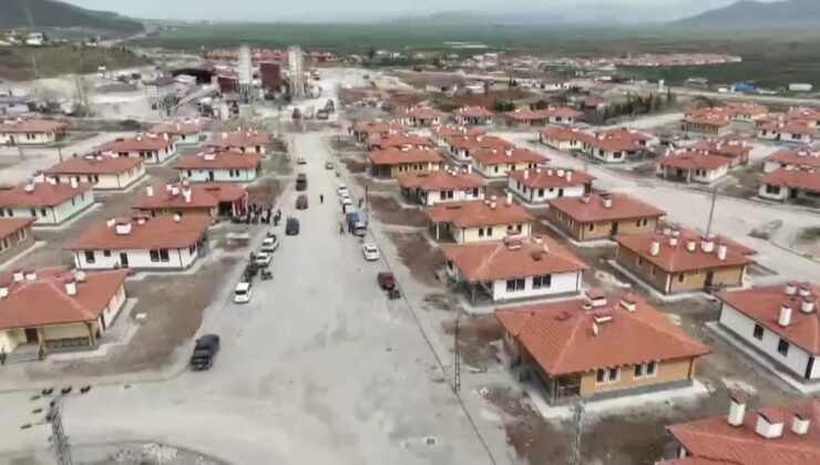 İslahiye’deki 4 bininci kalıcı konut hak sahibine teslim edildi