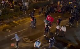 İzinsiz gösteriye müdahale eden 5 polis yaralandı