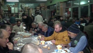 Kahvehanede sahur geleneği 9 yıldır sürdürülüyor