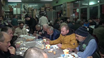 Kahvehanede sahur geleneği 9 yıldır sürdürülüyor