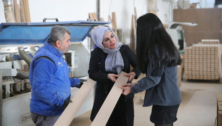 Kanseri yenen kadın kurduğu fabrikada 100 kişiye istihdam sağlıyor