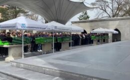 Kızı tarafından öldürülen anne toprağa verildi