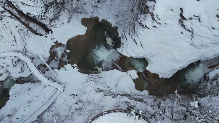 Kuzalan Tabiat Parkı doğal güzellikleriyle büyülüyor