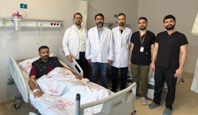 Mardin’de bir kişinin kapalı yöntemle böbreğindeki darlık onarıldı