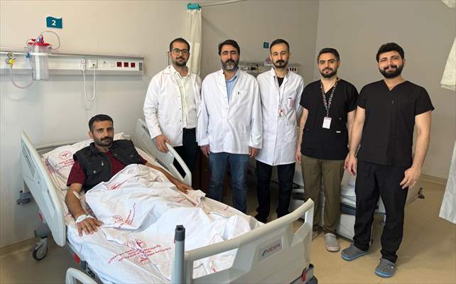 Mardin’de bir kişinin kapalı yöntemle böbreğindeki darlık onarıldı