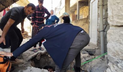 Mardin’de su kuyusuna düşen kişi yaralandı