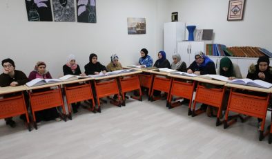 Şanlıurfalı görme engelli kadınlar, mukabele geleneğini Braille alfabesiyle sürdürüyor