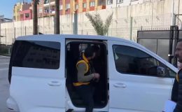 Silahla tehdit ettikleri iş insanından haraç isteyen 2 zanlı tutuklandı